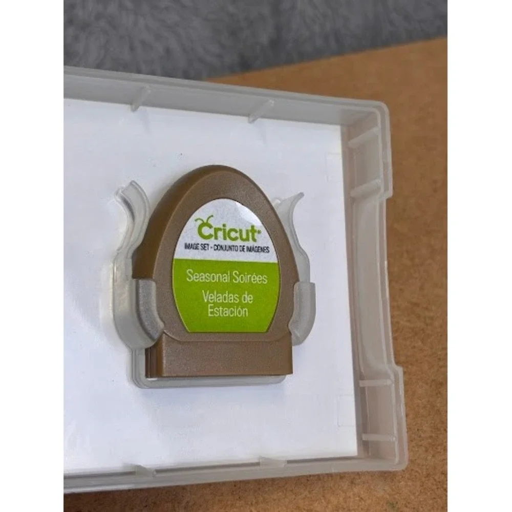 Cricut Cartridge Bundle Create a Critter Sentimentals Anna Griffin 4 Pack Bundle